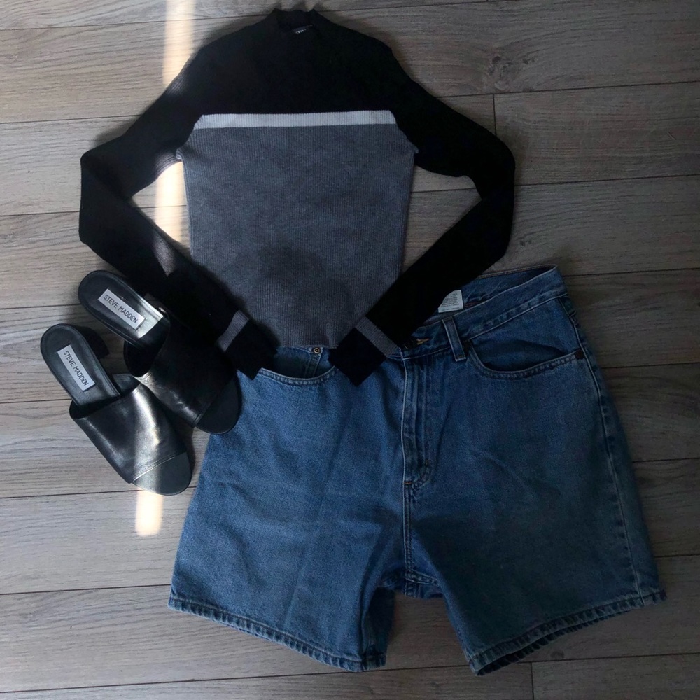 Brandy Melville turtleneck!